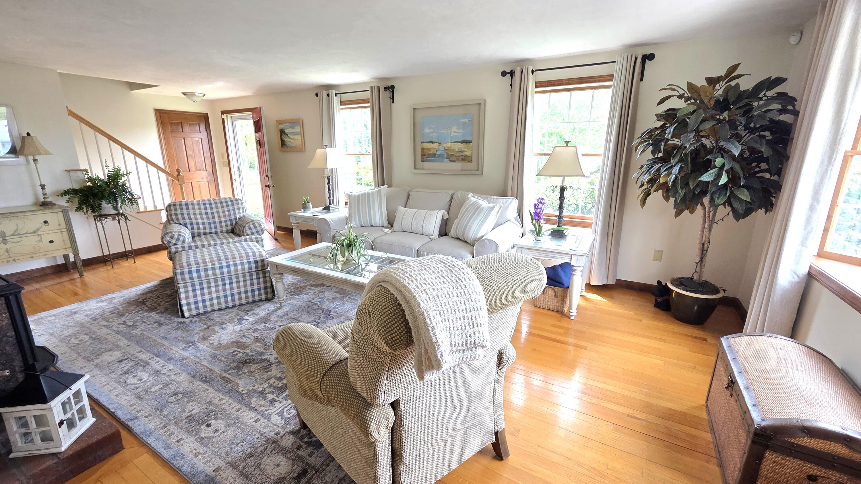 22 Briarfield Road East Dennis, MA 02660 - Photo 2 of 38 1000018099