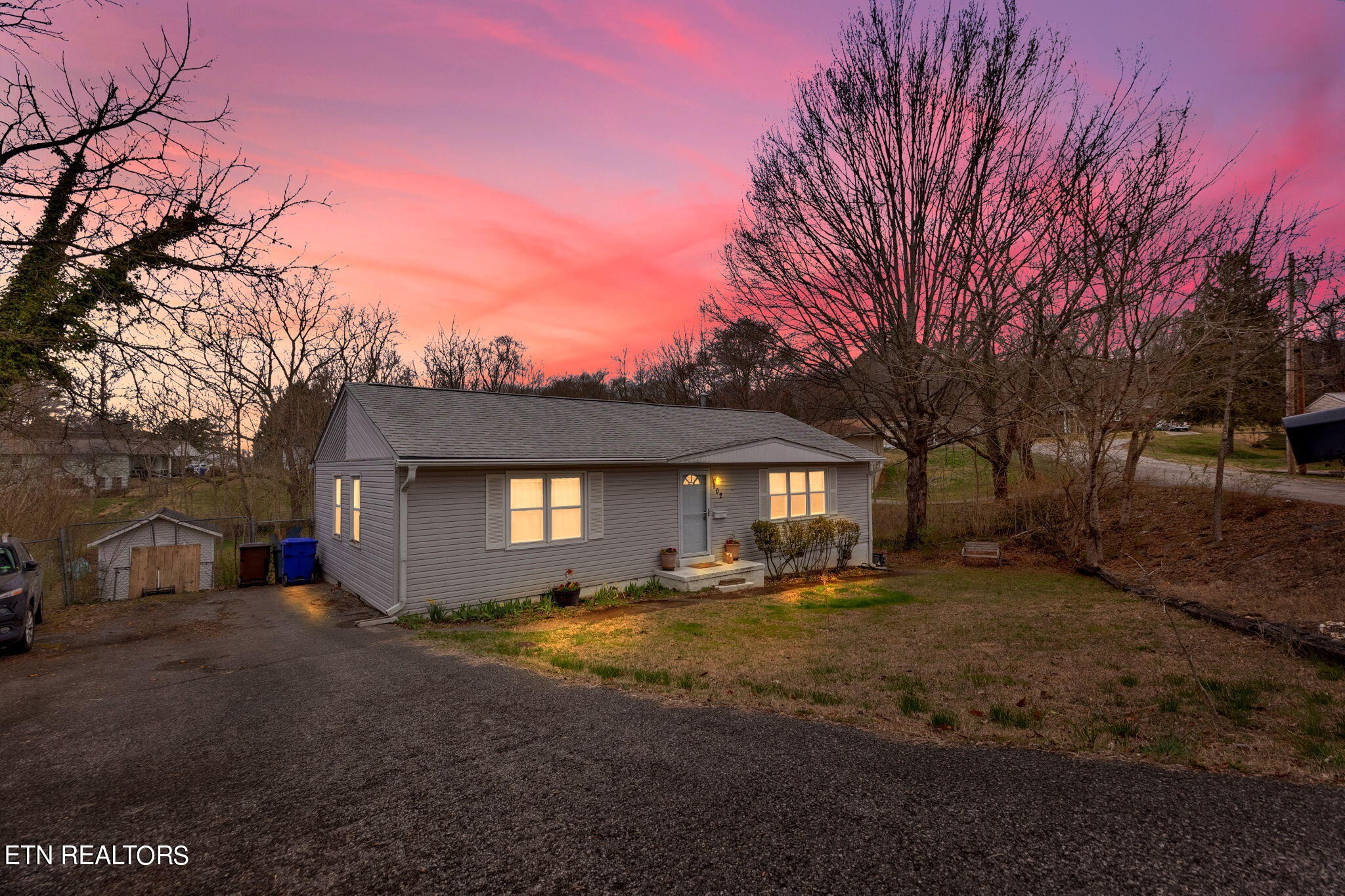 102 Sheridan Circle Oak Ridge, TN 37830 - Photo 5 of 27 Gallery Image 5