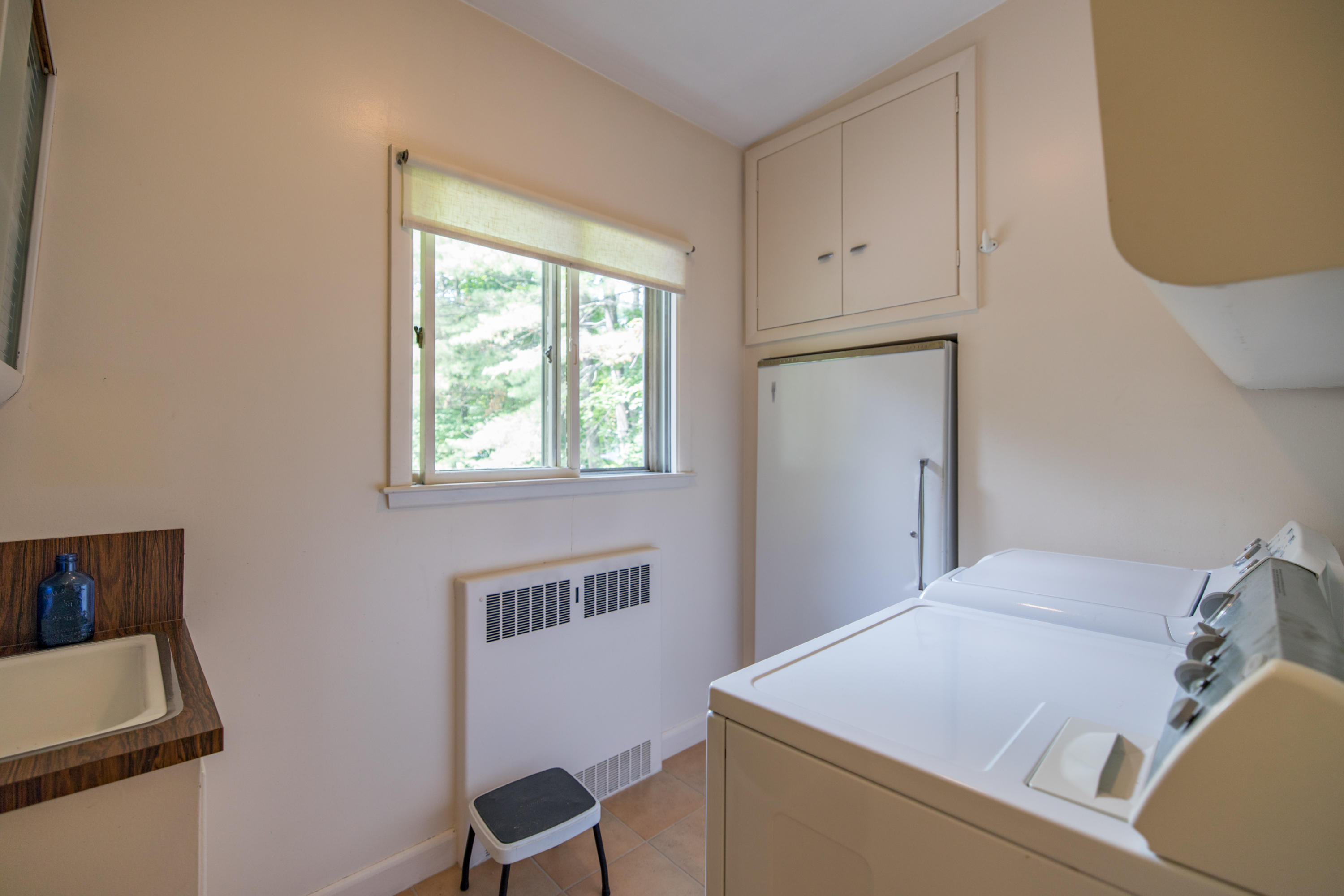 20 Undercliff Road Auburn, ME 04210 - Photo 41 of 52 Laundry