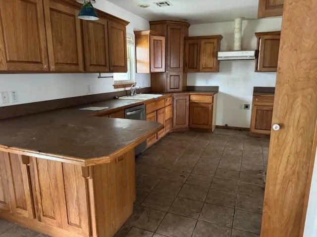 $130,000 | 302 North Edgewood Drive, Coffeyville, KS 67337