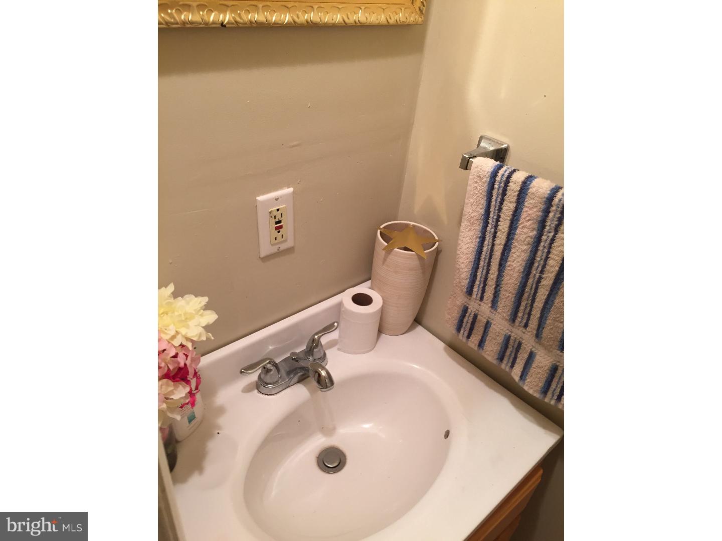 5162 Reno Street Philadelphia, PA 19139 - Photo 14 of 15 Bathroom