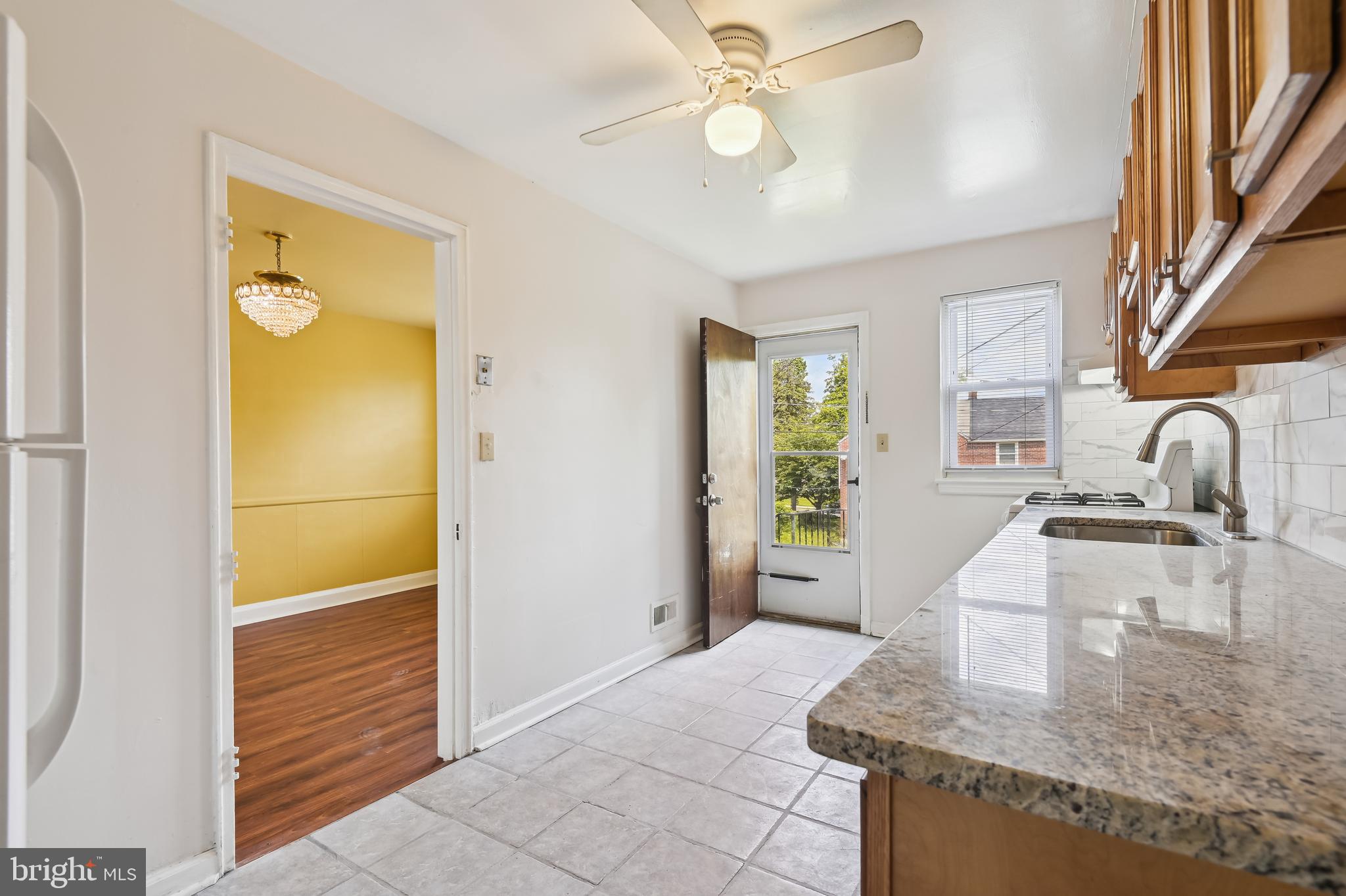 5758 Maplehill Road Baltimore, MD 21239 - Photo 5 of 17 Custom Kitchen