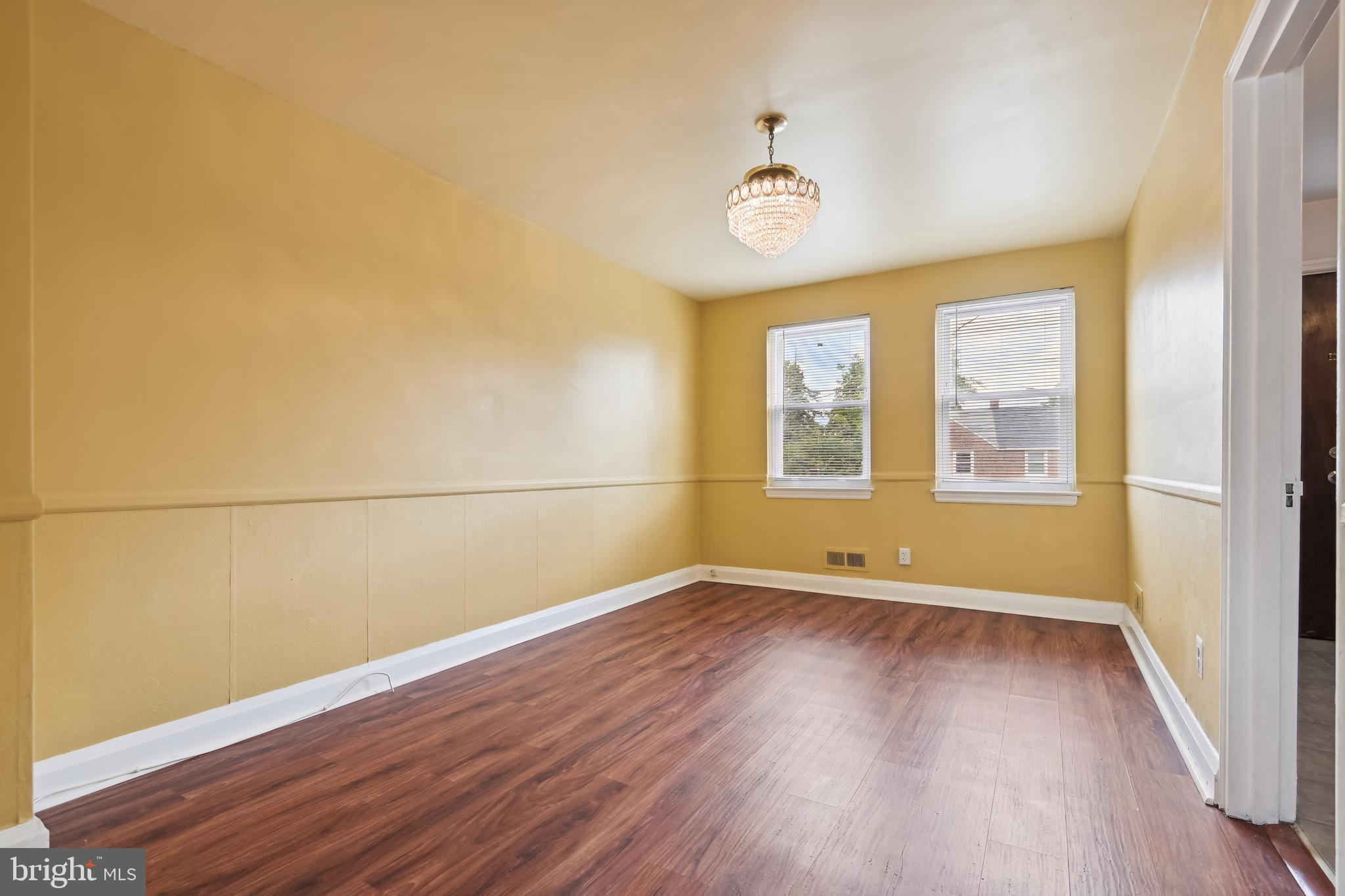 5758 Maplehill Road Baltimore, MD 21239 - Photo 7 of 17 Modern Dining Room