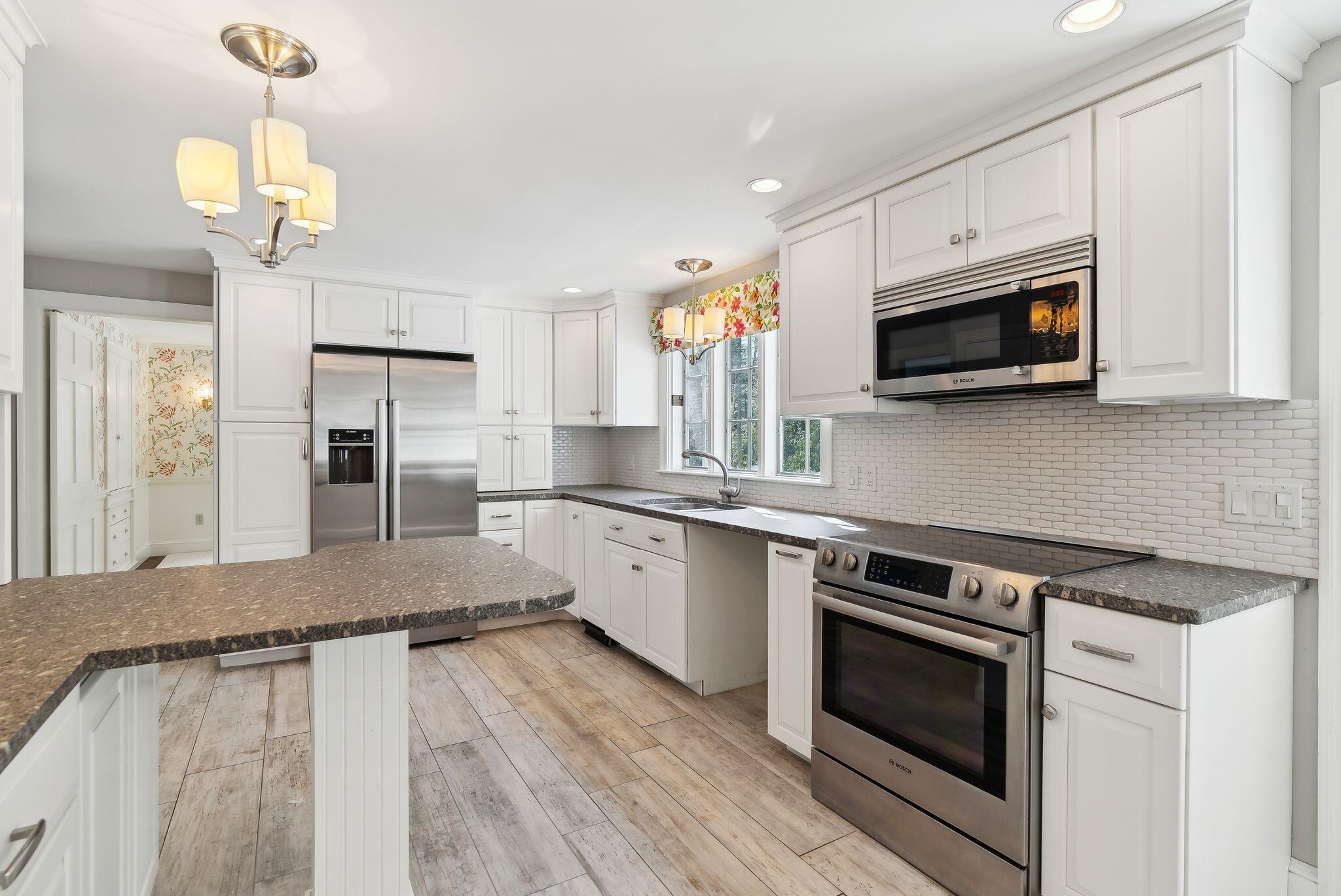 62 Foreside Road Cumberland, ME 04110 - Photo 7 of 38 48_DSC06102