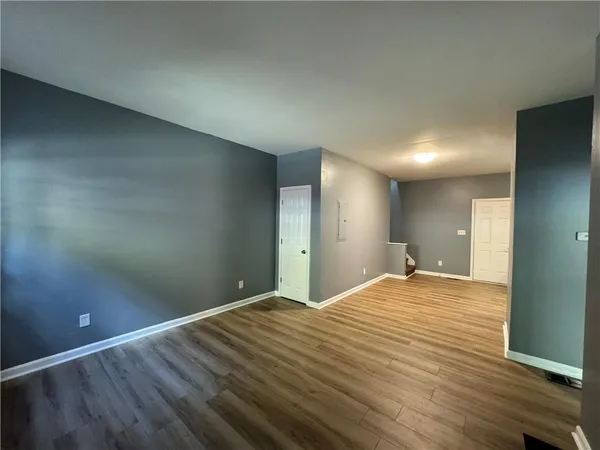 $1,725 | 24 South Eugenia Place Northwest, Atlanta, GA 30318