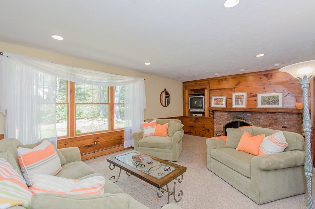 4 Ridgewood Path Foxboro, MA 02035 - Photo 8 of 21 Gallery Image 8