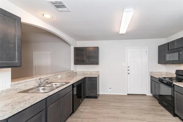 $1,650 | 2268 Onyx Lane, Conroe, TX 77301