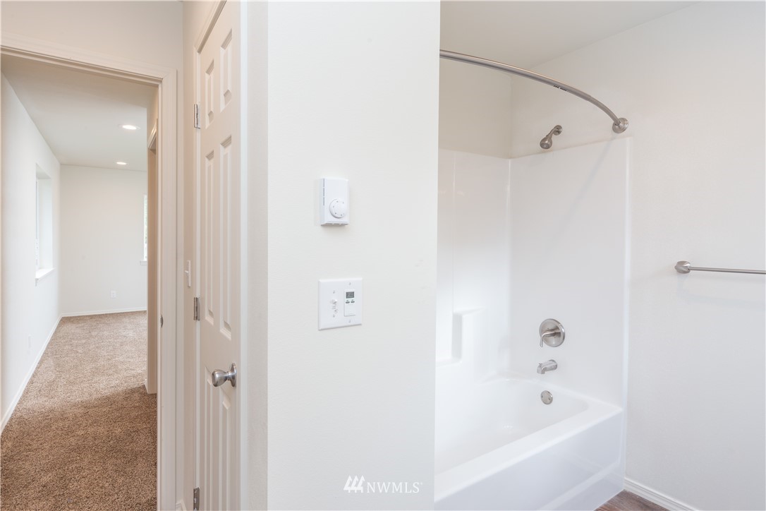 403 Sunnyhill Road West Bremerton, WA 98312 - Photo 14 of 22 Gallery Image 14