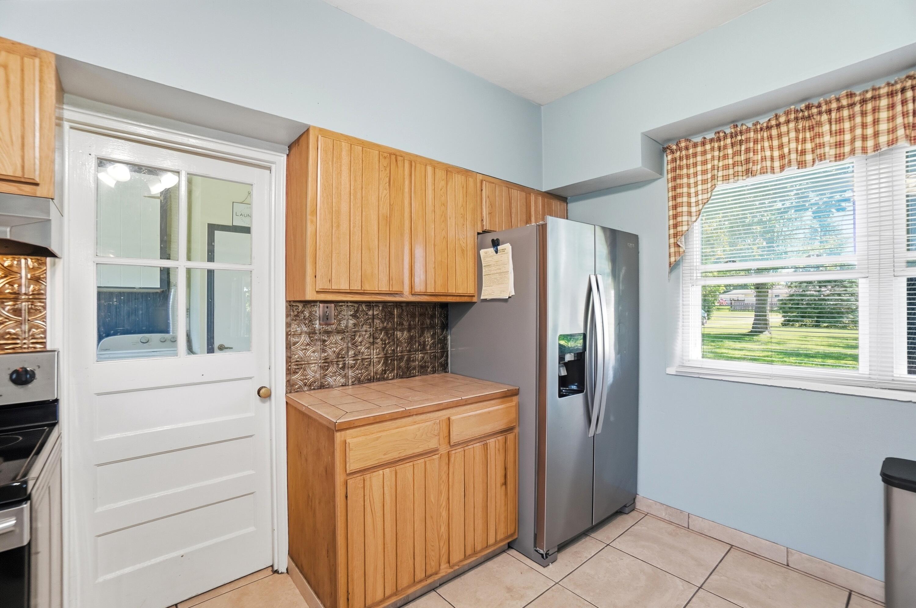 2553 Derr Road Springfield, OH 45503 - Photo 13 of 56