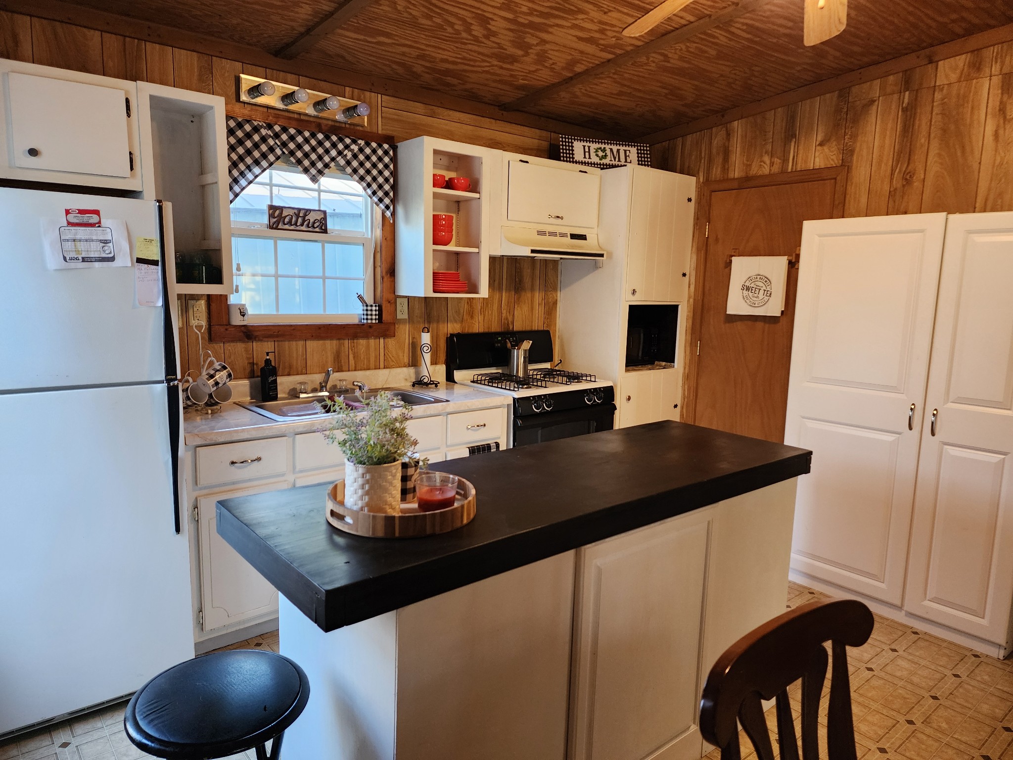 699 Highlander Road Camden, TN 38320 - Photo 3 of 27 Gallery Image 3