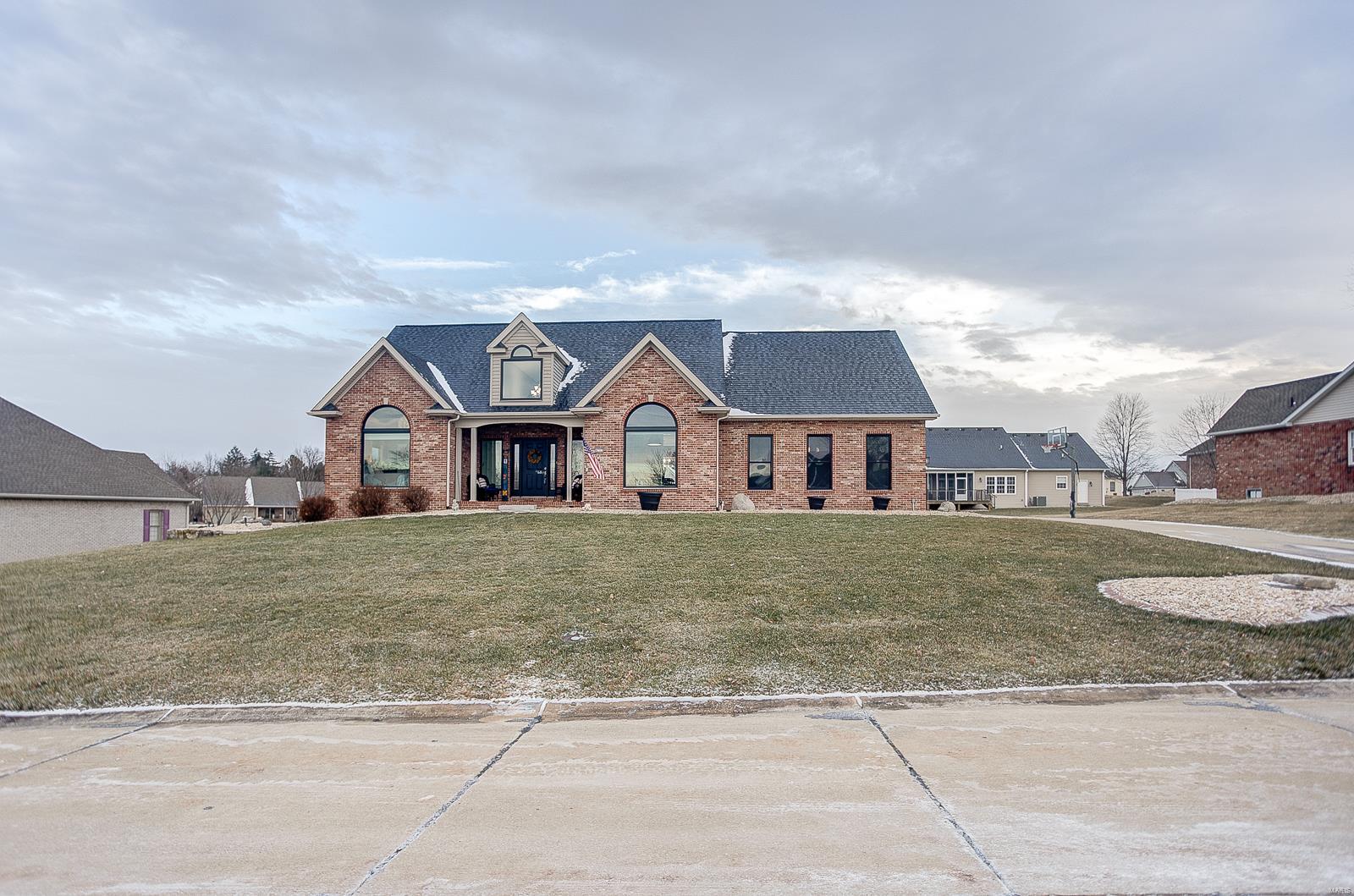 4703 Stonybrook Road Godfrey, IL 62035 - Photo 5 of 59 Gallery Image 5
