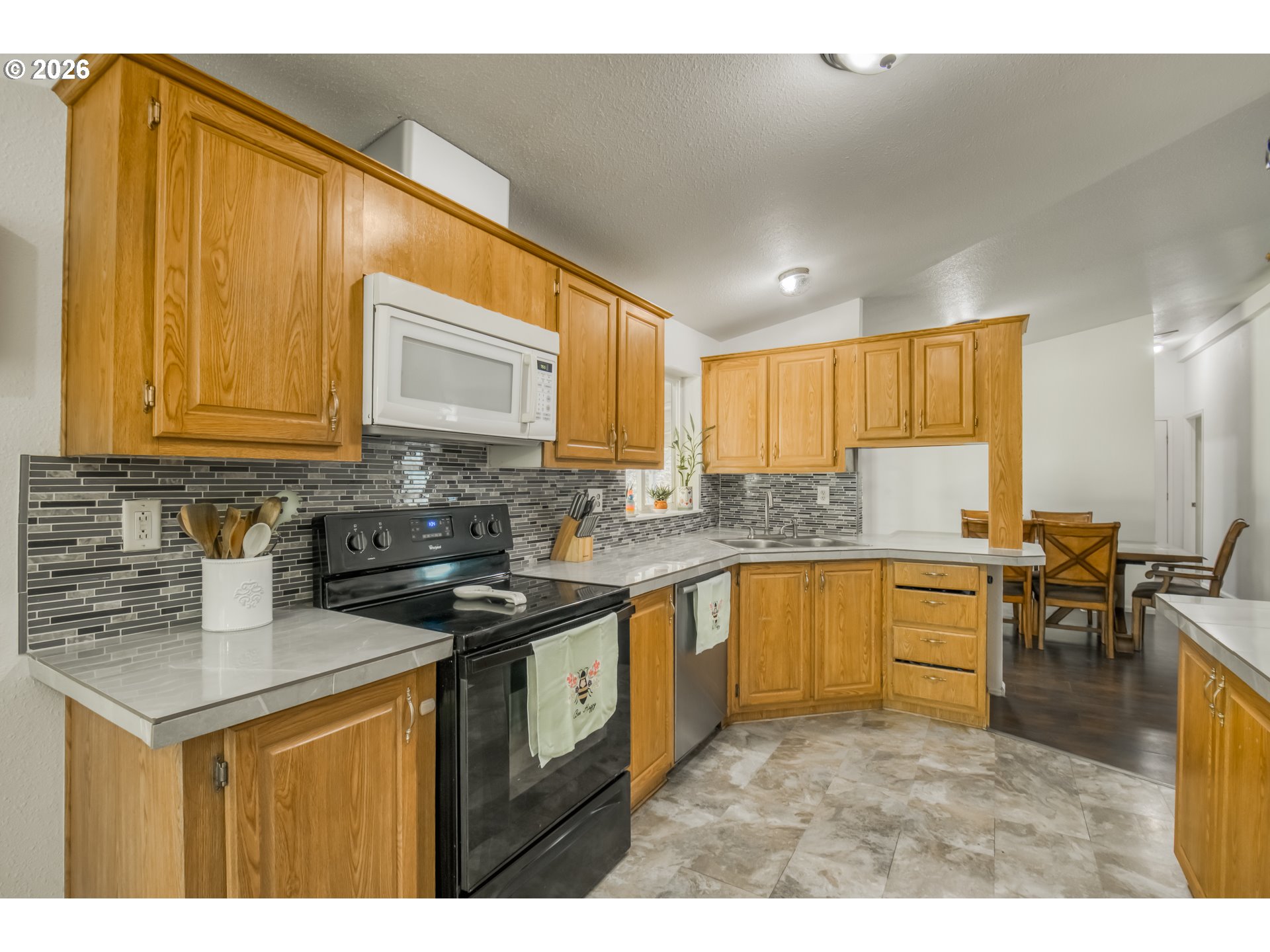 3986 Southwest Rodlun Road Gresham, OR 97080 - Photo 15 of 28 Gallery Image 15