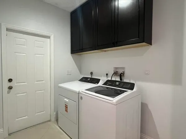 $2,850 | 7600 Edisto Drive, Lake Worth, FL 33467