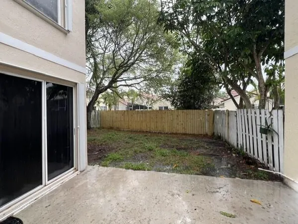 $2,850 | 7600 Edisto Drive, Lake Worth, FL 33467