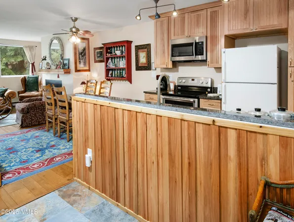 $637,500 | 3931 Big Horn Road, Unit 5M, Vail, CO 81657