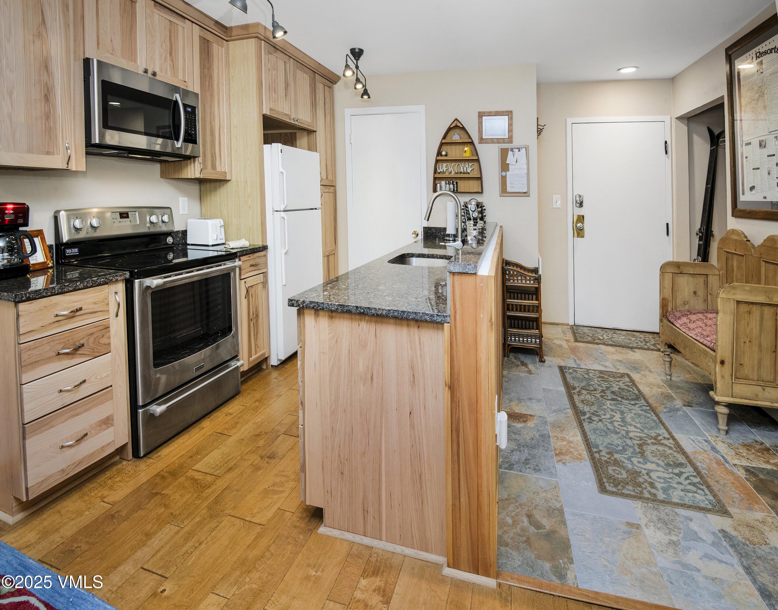 3931 Big Horn Road, Unit 5M Vail, CO 81657 - Photo 4 of 44 3931-Bighorn-5M_04