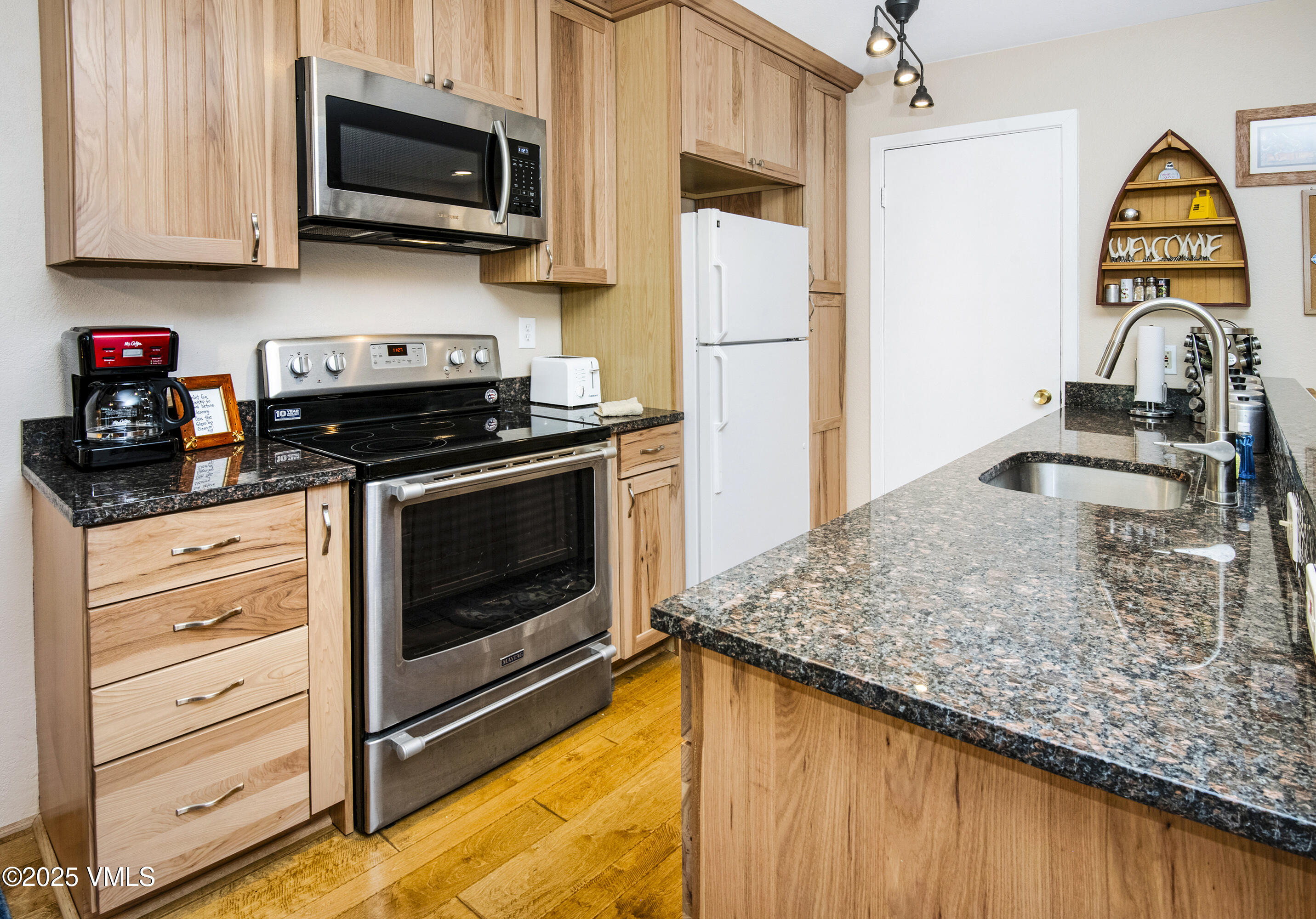 3931 Big Horn Road, Unit 5M Vail, CO 81657 - Photo 5 of 44 3931-Bighorn-5M_05