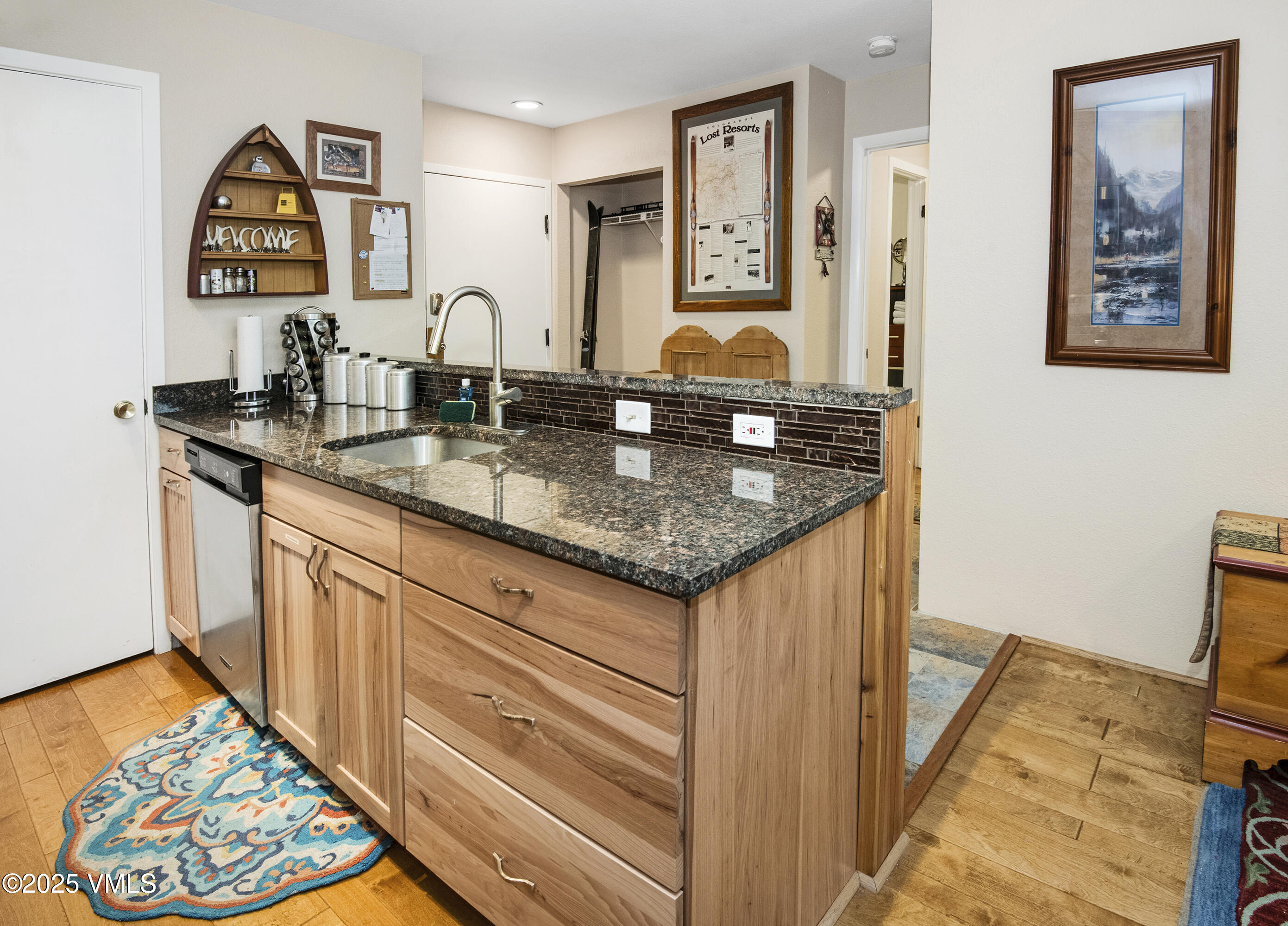 3931 Big Horn Road, Unit 5M Vail, CO 81657 - Photo 6 of 44 3931-Bighorn-5M_06
