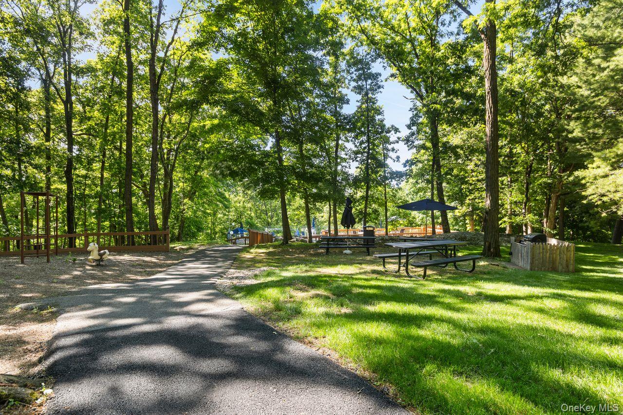 150 Overlook, Unit 5F Peekskill, NY 10566 - Photo 28 of 48