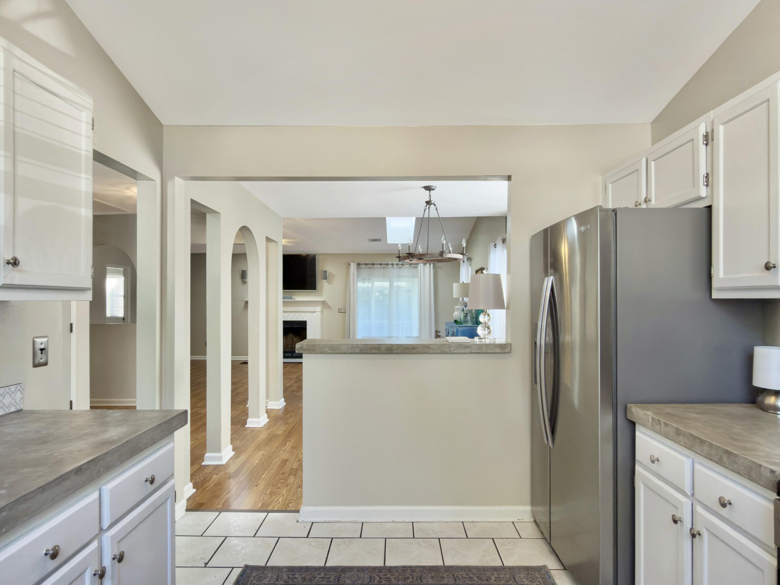 1246 Llewellyn Road Mount Pleasant, SC 29464 - Photo 16 of 52 Kitchen/ Dining