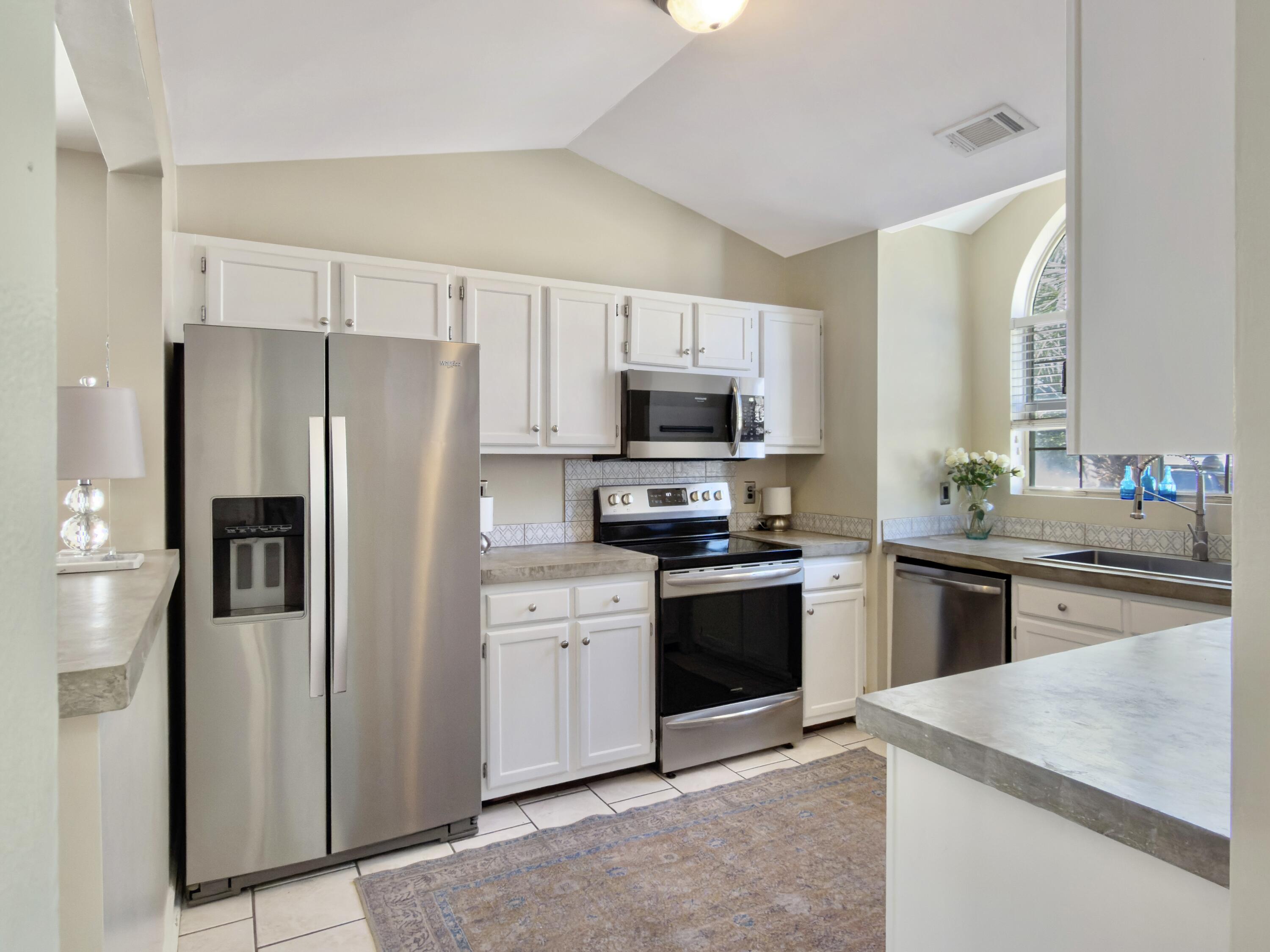 1246 Llewellyn Road Mount Pleasant, SC 29464 - Photo 17 of 52 Kitchen