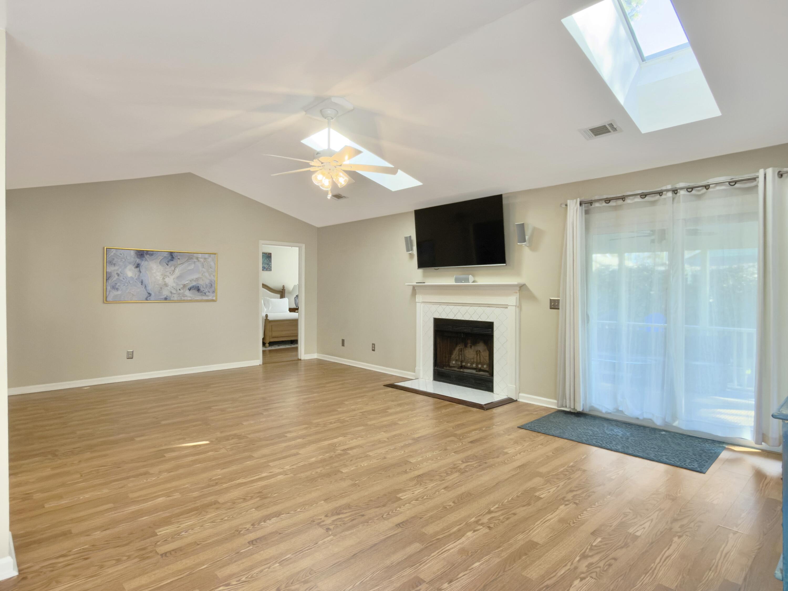 1246 Llewellyn Road Mount Pleasant, SC 29464 - Photo 27 of 52 Living Room