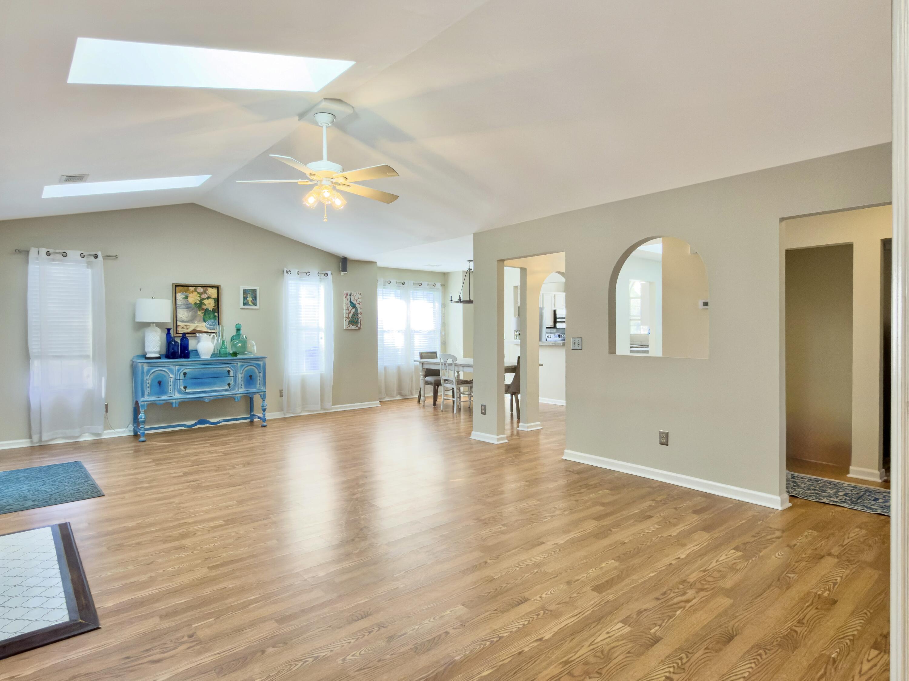 1246 Llewellyn Road Mount Pleasant, SC 29464 - Photo 4 of 52 Living room