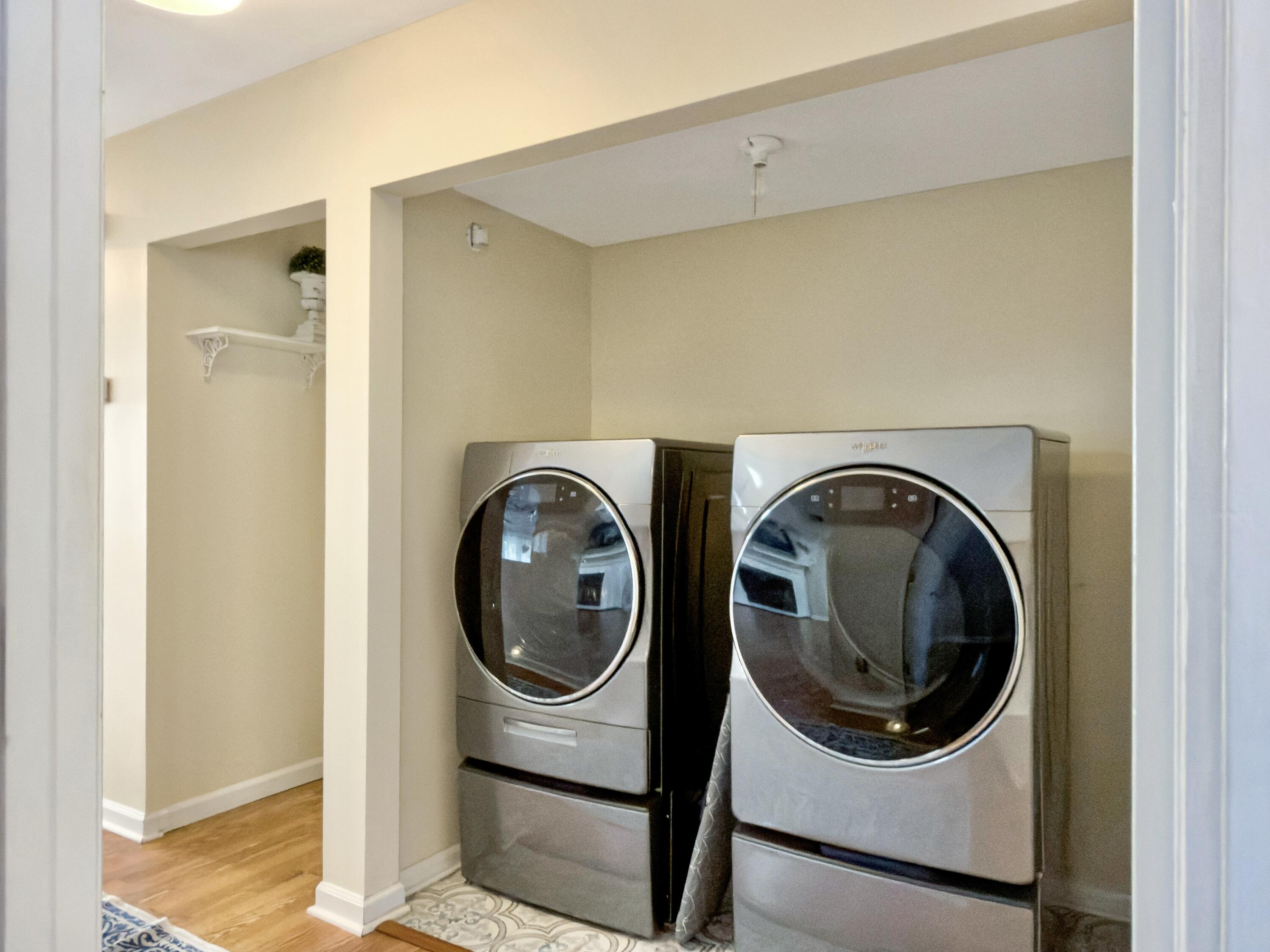 1246 Llewellyn Road Mount Pleasant, SC 29464 - Photo 41 of 52 laundry
