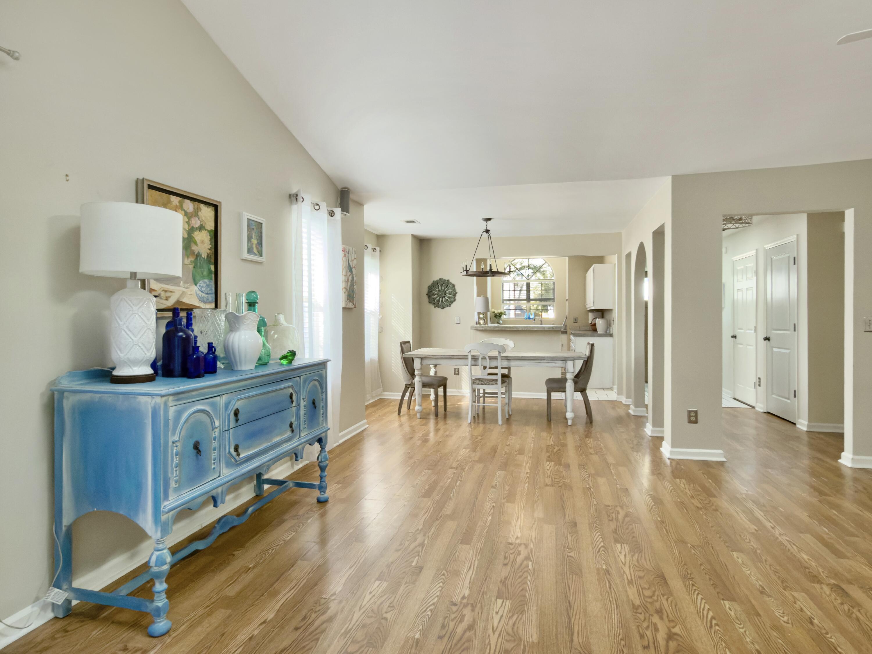 1246 Llewellyn Road Mount Pleasant, SC 29464 - Photo 6 of 52 Open Living