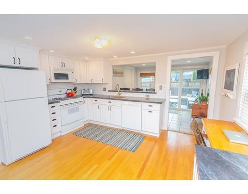 85 Edward Road Marshfield, MA 02050 - Photo 4 of 29 Gallery Image 4