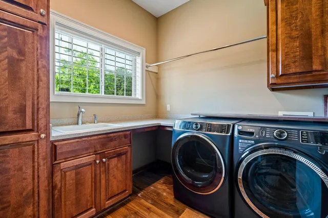 $1,150,000 | 4690 Bradon Trail, Brookfield, WI 53045