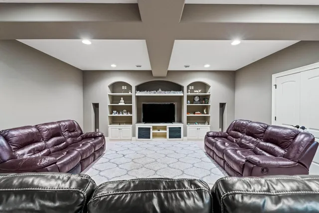 $1,150,000 | 4690 Bradon Trail, Brookfield, WI 53045