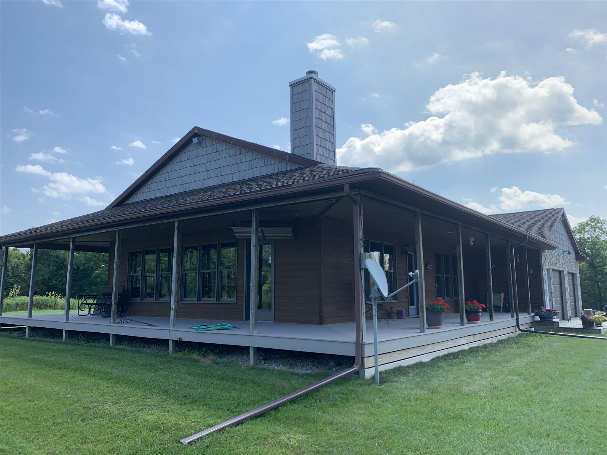 3600 West Division Road Huntington, IN 46750 - Photo 1 of 35 Gallery Image 1