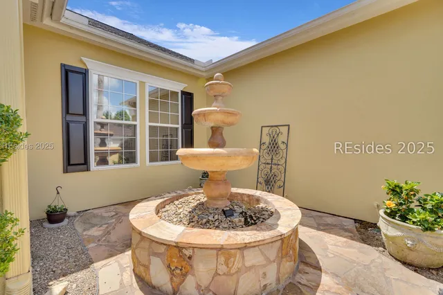 $769,000 | 15 Baldwin Lane, Bluffton, SC 29909