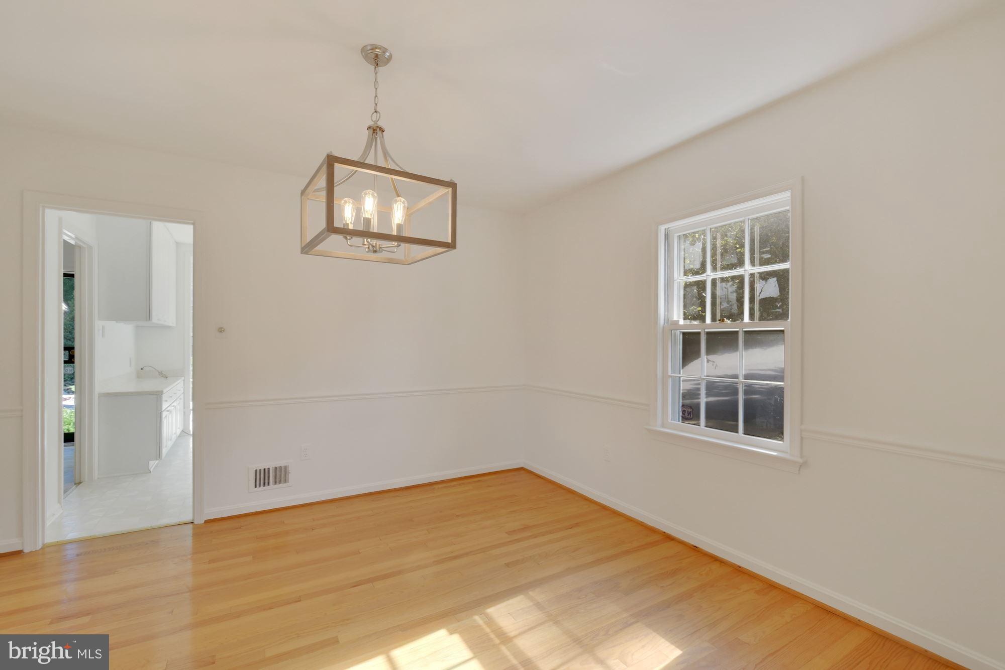 6719 Baron Road McLean, VA 22101 - Photo 5 of 26 Dining Room