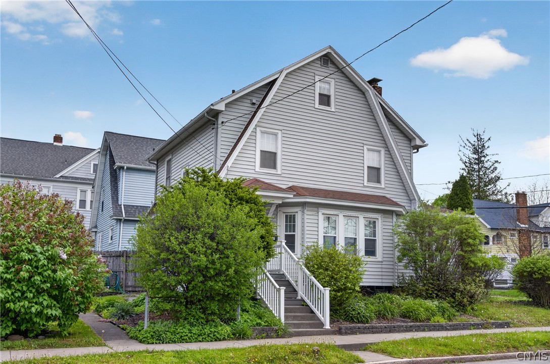 521 Kensington Road Syracuse, NY 13210 - Photo 3 of 26