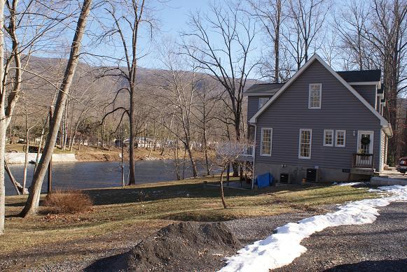 145 River Road North Covington, VA 24426 - Photo 19 of 20 Side