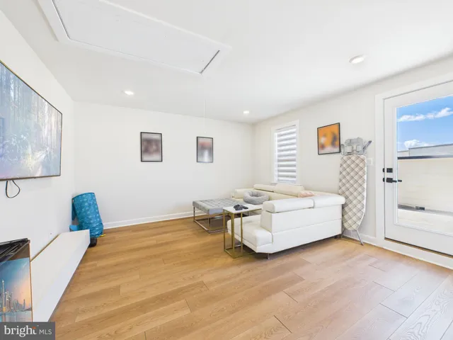 $1,199,000 | 3711 Mayors Way, Fairfax, VA 22030