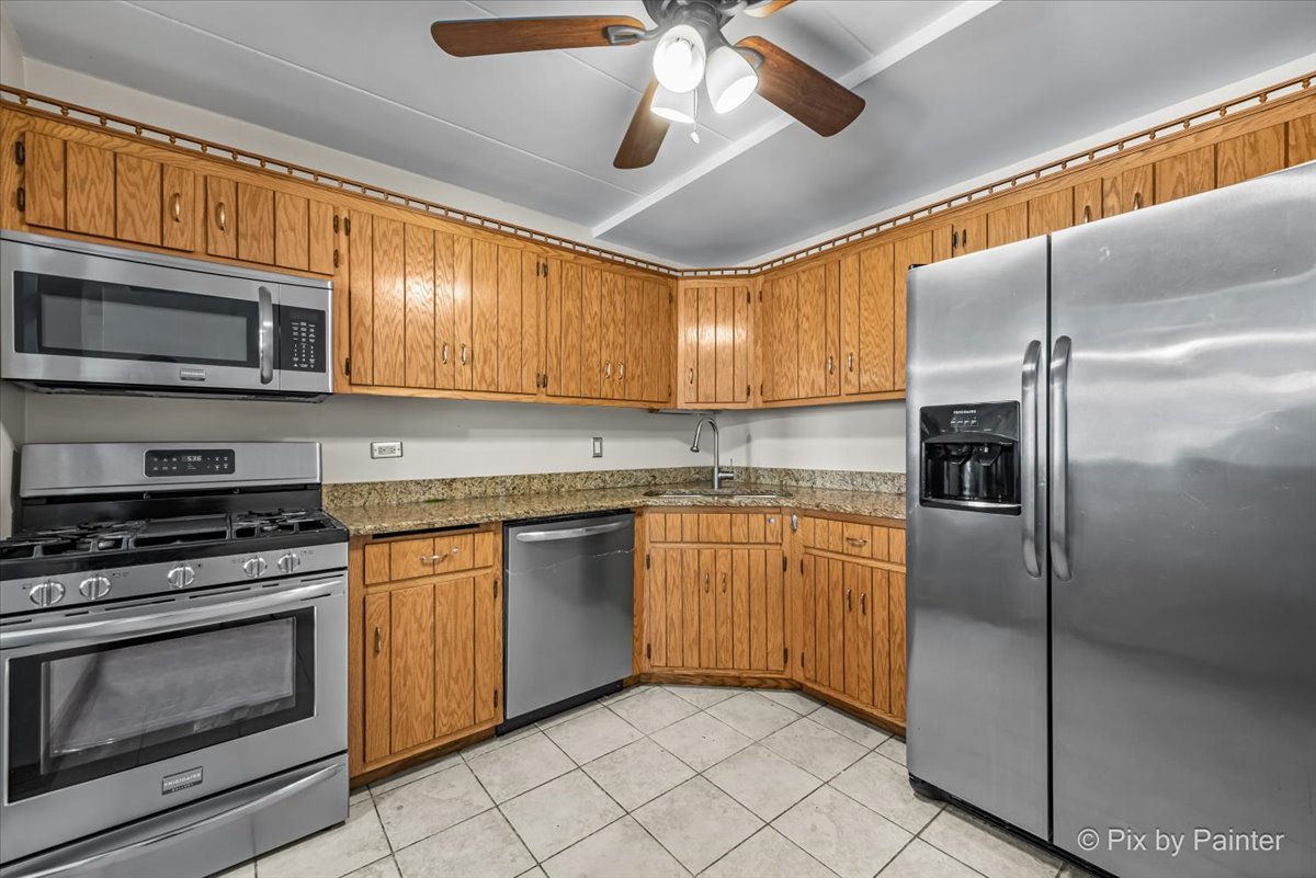 9800 Sayre Avenue, Unit 1C Chicago Ridge, IL 60415 - Photo 6 of 28