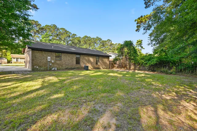 $1,695 | 260 Dorchester Manor Boulevard, North Charleston, SC 29420