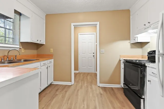 $1,695 | 260 Dorchester Manor Boulevard, North Charleston, SC 29420