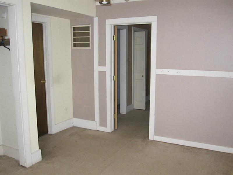 428 Riley Avenue Greenfield, IN 46140 - Photo 12 of 18 Gallery Image 12