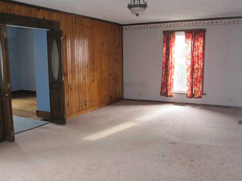 428 Riley Avenue Greenfield, IN 46140 - Photo 4 of 18 Gallery Image 4