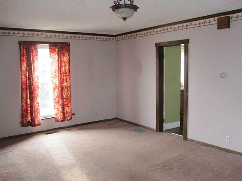 428 Riley Avenue Greenfield, IN 46140 - Photo 7 of 18 Gallery Image 7