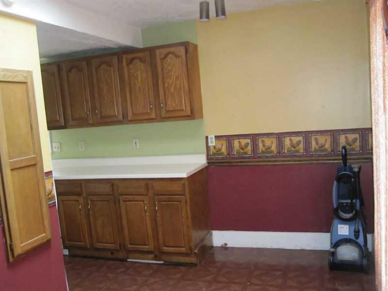 428 Riley Avenue Greenfield, IN 46140 - Photo 10 of 18 Gallery Image 10