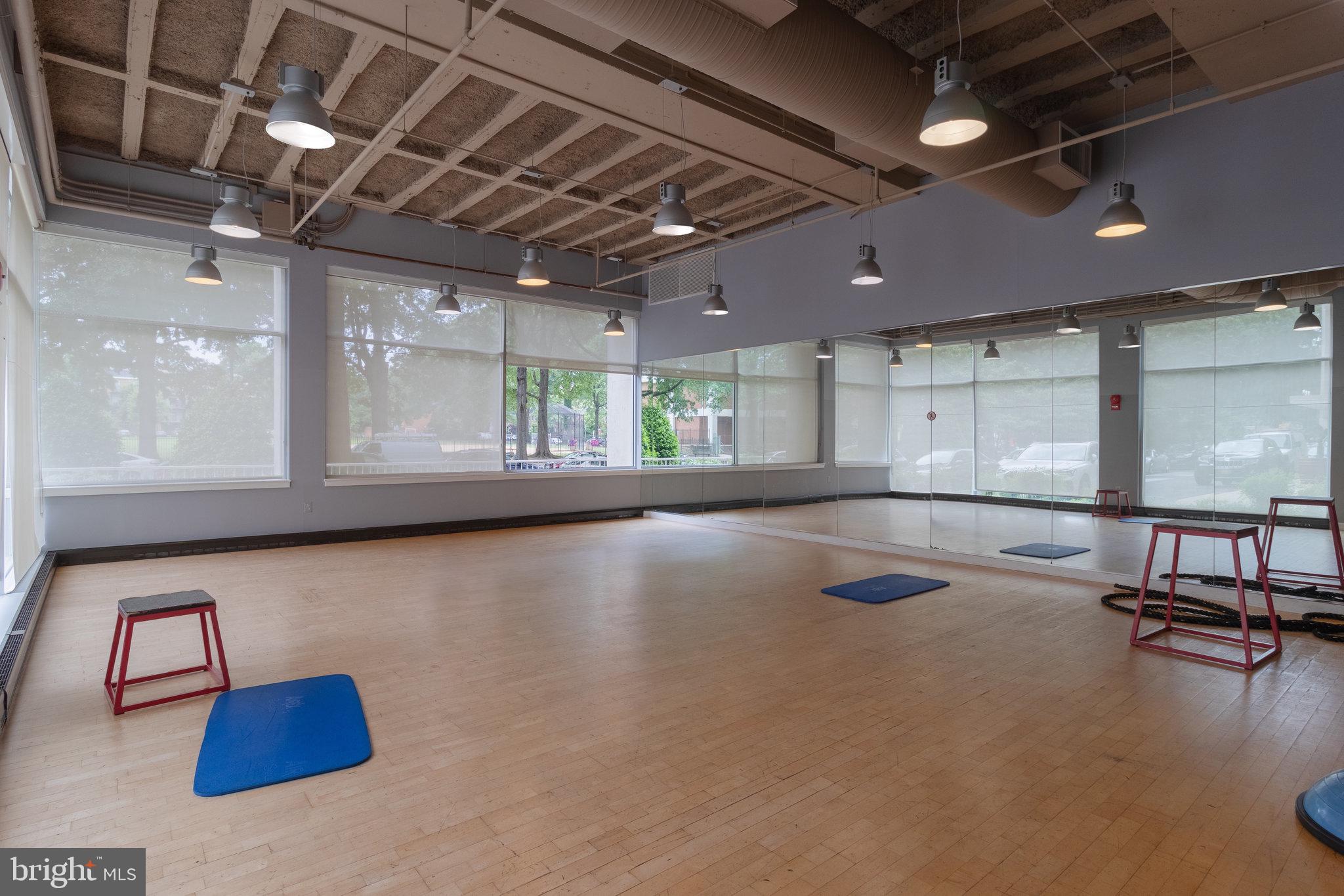 800 4th Street Southwest, Unit S721 Washington, DC 20024 - Photo 35 of 39 a view of a room with gym equipment