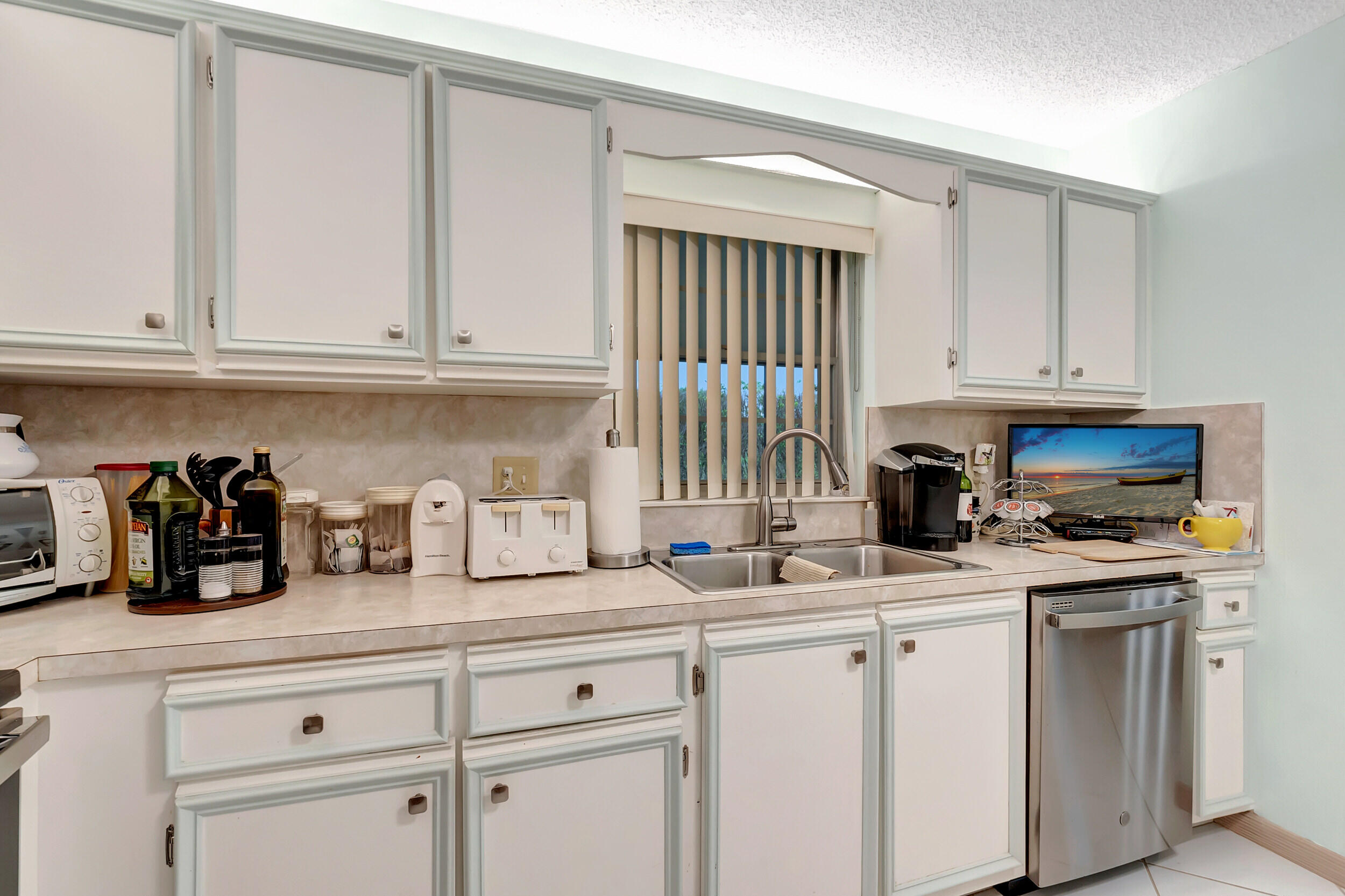 6315 Dusenburg Road Delray Beach, FL 33484 - Photo 9 of 37 28_dsc_1540
