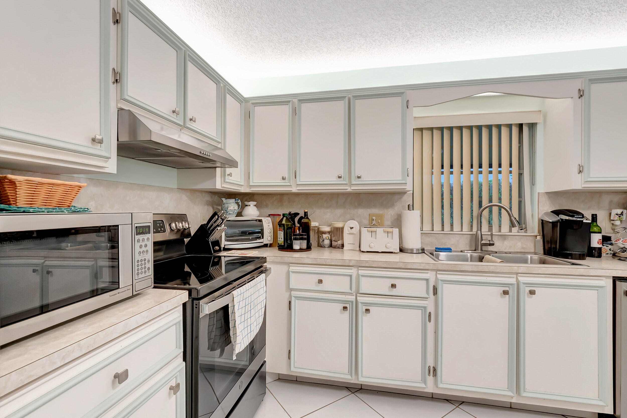 6315 Dusenburg Road Delray Beach, FL 33484 - Photo 10 of 37 27_dsc_1535