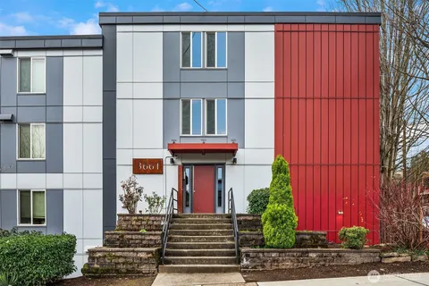 $499,880 | 3661 Phinney Avenue North, Unit 109, Seattle, WA 98103