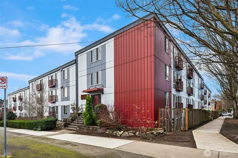 $499,880 | 3661 Phinney Avenue North, Unit 109, Seattle, WA 98103